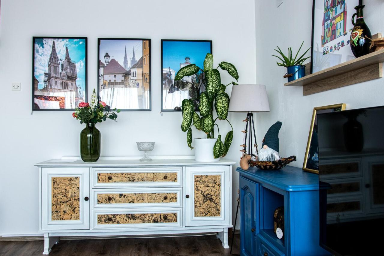 Apartment Gallery *